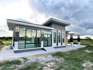 แบบบ้านชั้นเดียวสไตล์โมเดิร์น ดีไซน์สวยโดดเด่น ทันสมัย - Kasetbanna.com