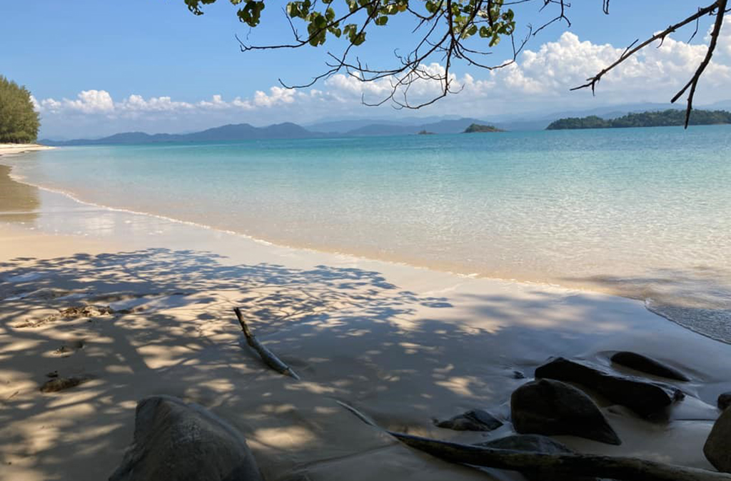 อ่าวเขาควาย เกาะกำตก