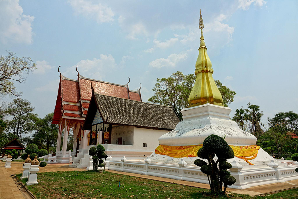 พระธาตุขามแก่น