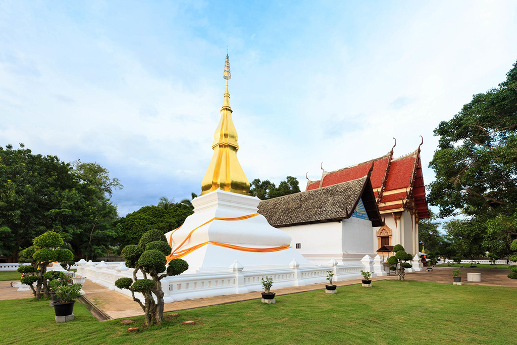 พระธาตุขามแก่น